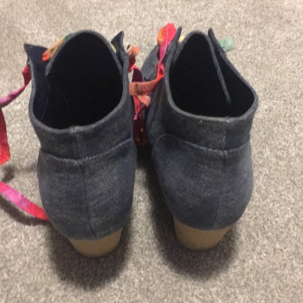 Y. R. U. Booties - Picture 3 of 4